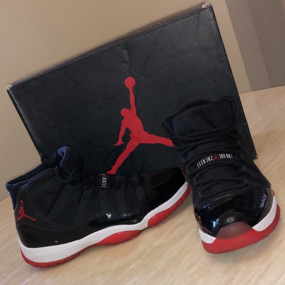 Air Jordan 11 Retro 'Bred' 2012 black/ red